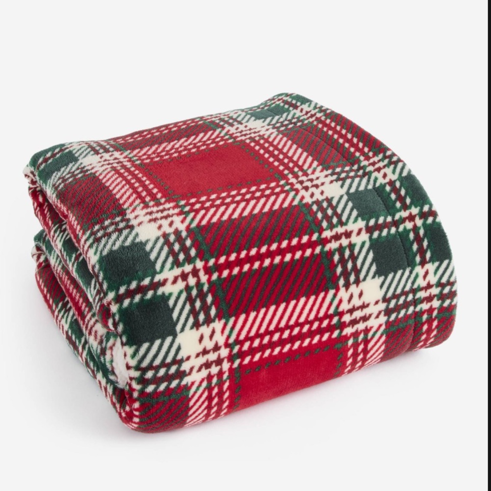LEGACY & MAIN HOLIDAY PLAID PATTERN THROW BLANKET